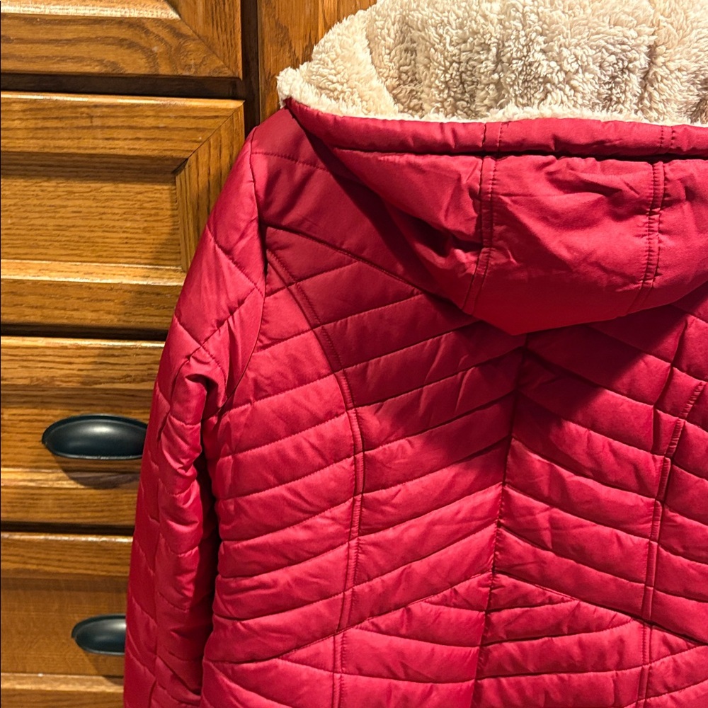 Susan Graver Red Quilted Puffer Jacket with Faux Fur Collar - Picture 9 of 9